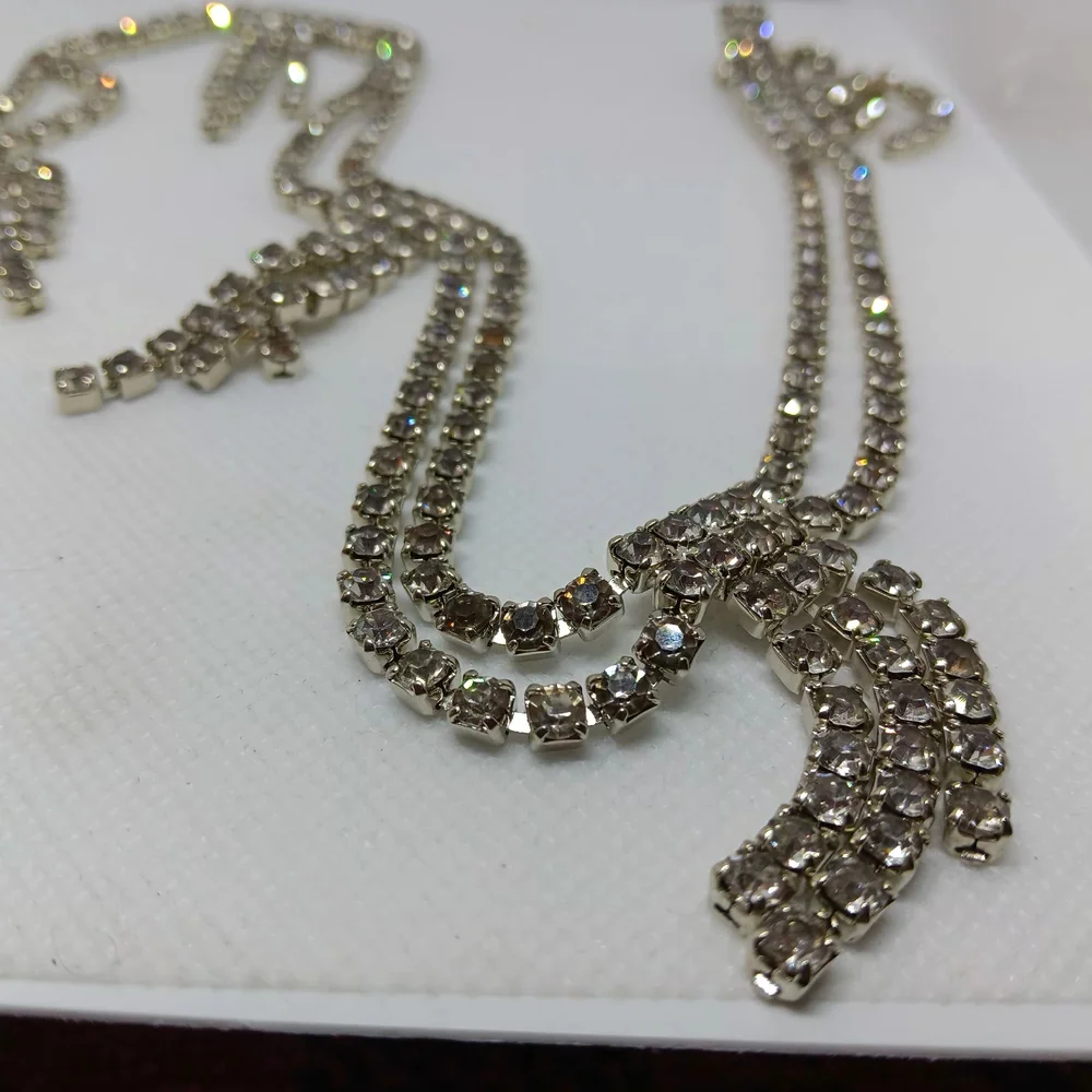 Vintage Very Long Drape Stunning Rare Statement Silver Rhinestone Necklace - Picture 14 of 15